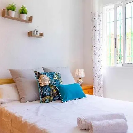 Apartment Bungalow Pink Sunny